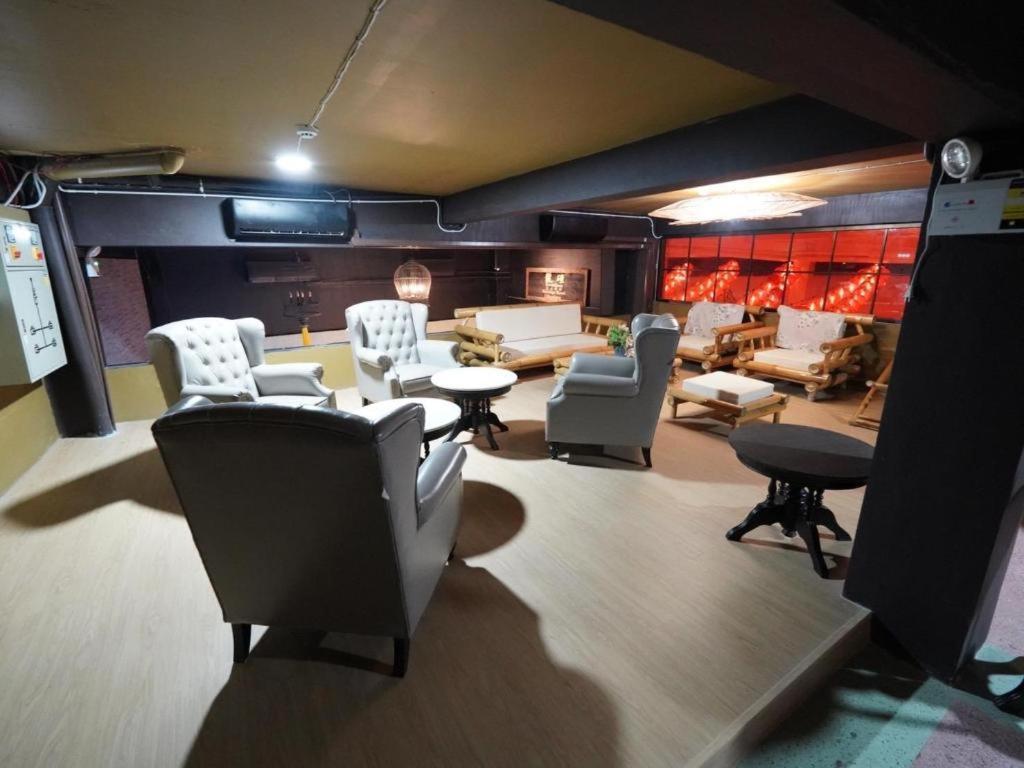 2499 Heritage Chinatown Bangkok Hotel By Roomquest المظهر الخارجي الصورة
